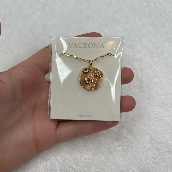 Jewelry | Daisy Pendant Necklace | Poshmark